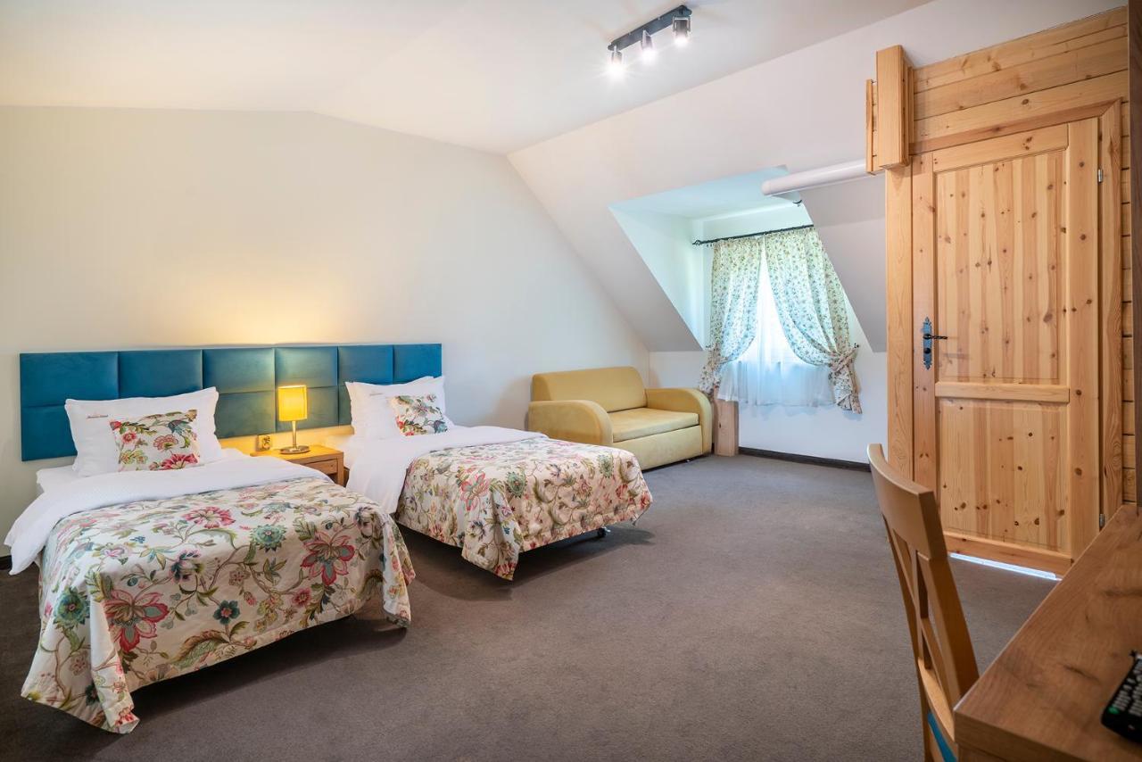 Labedz Hotel Karczma Ilawa Ngoại thất bức ảnh