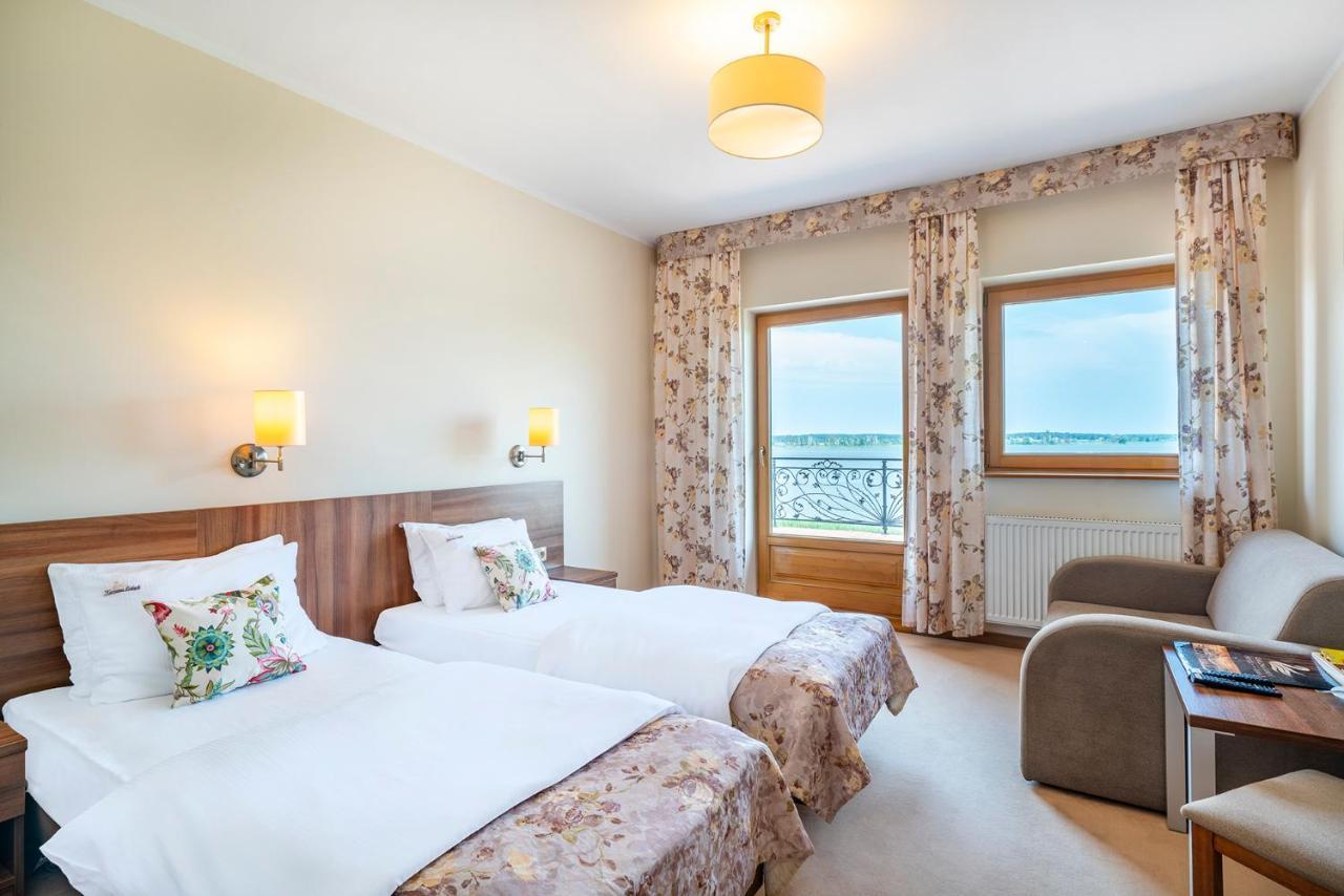 Labedz Hotel Karczma Ilawa Ngoại thất bức ảnh