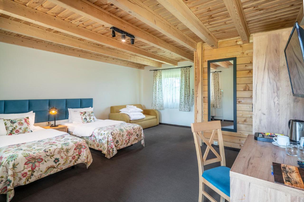 Labedz Hotel Karczma Ilawa Ngoại thất bức ảnh