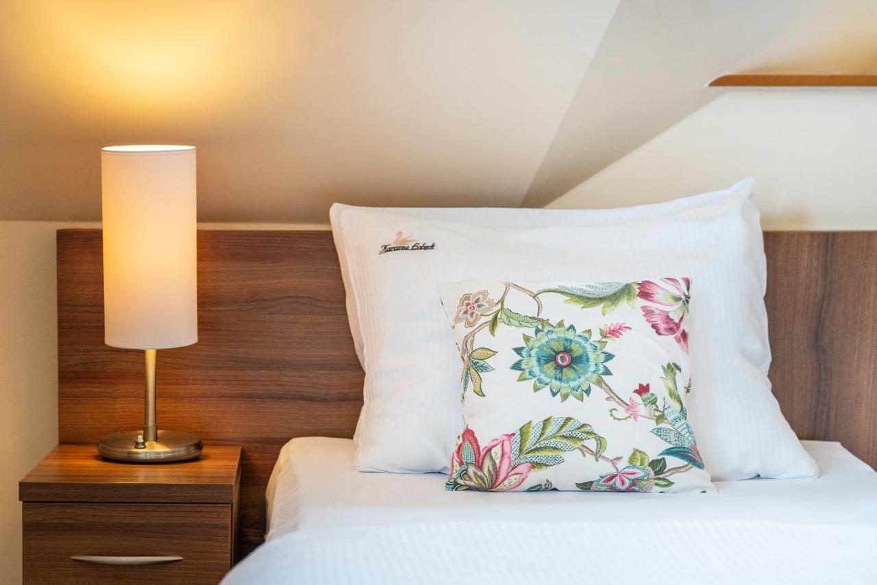 Labedz Hotel Karczma Ilawa Ngoại thất bức ảnh